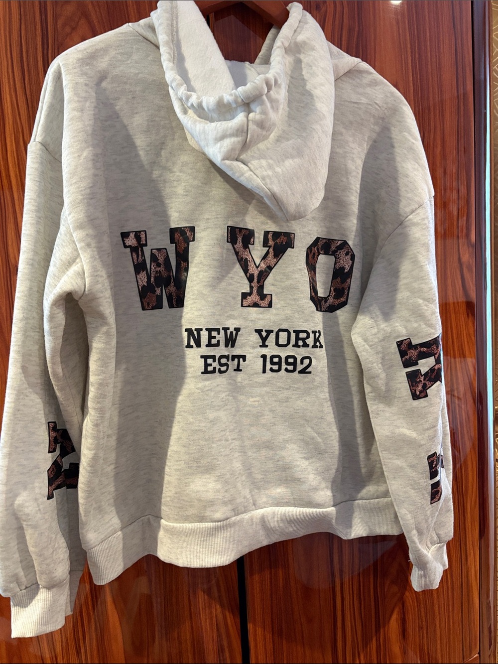 Sweater Subcategory Identification - Picture 2 of 5